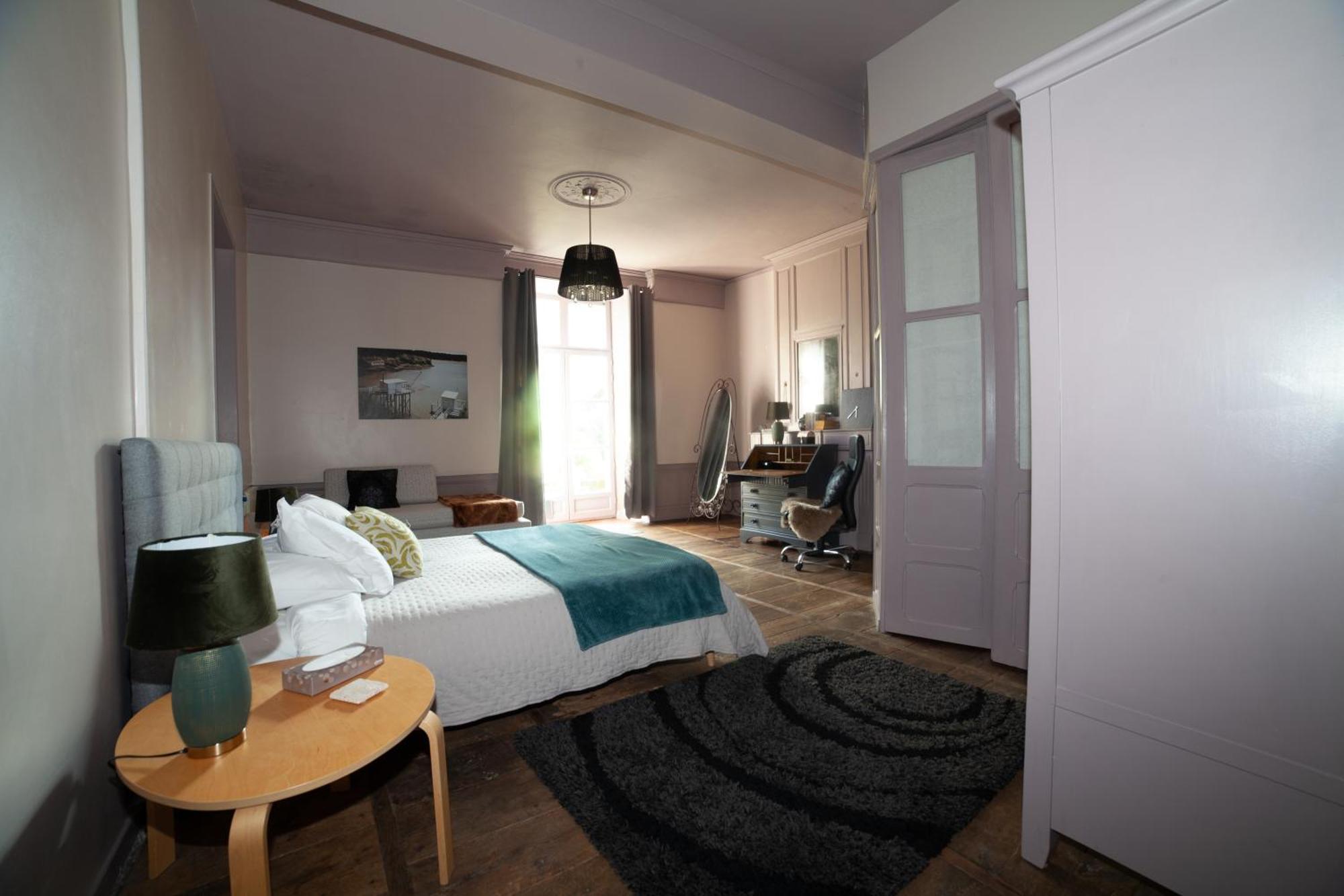 Pont Vieux Chambres Et Gites Confolens Ngoại thất bức ảnh