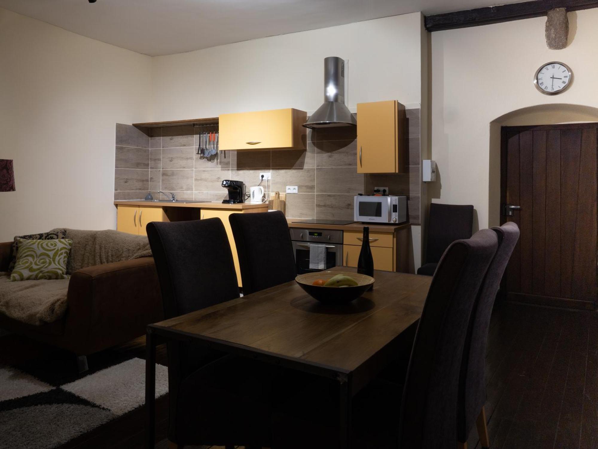 Pont Vieux Chambres Et Gites Confolens Ngoại thất bức ảnh